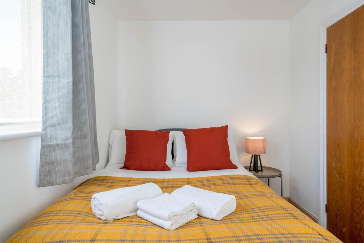2 Bedroom Flat Near London Excel 외부 사진